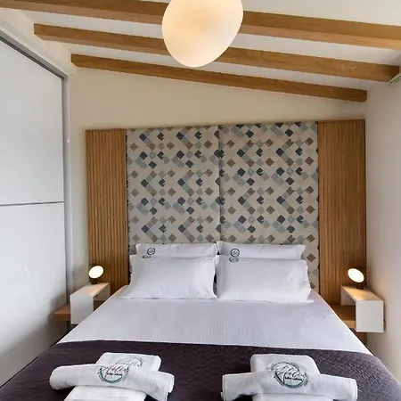 Aelia * Ágios Pétros