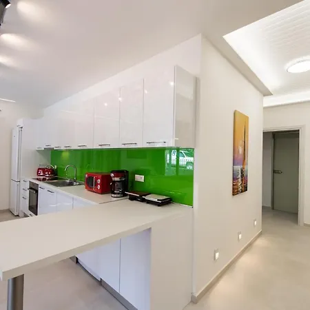 Aelia * Ágios Pétros