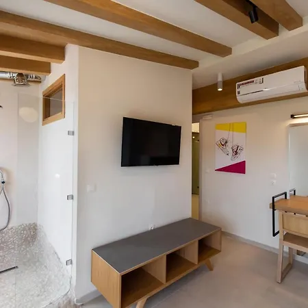 Aelia Апартаменты Agios Petros (Lefkada)